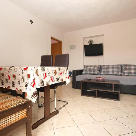 Apartmán Mirko 647 *