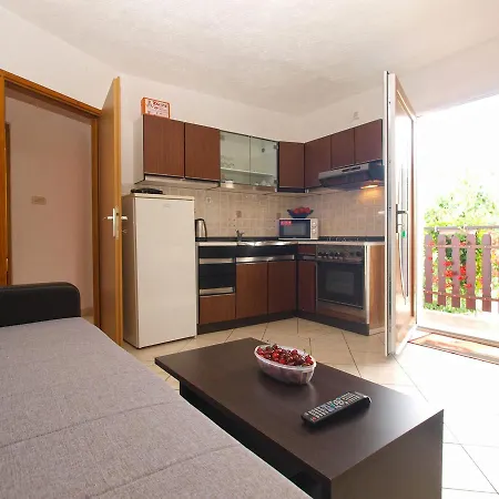Apartman Mirko 647 Póla