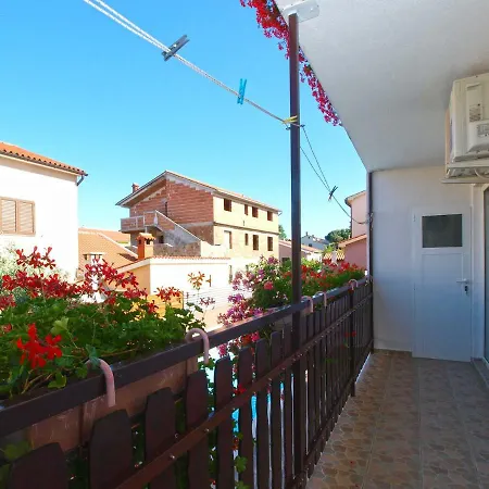 Apartman Mirko 647 Póla